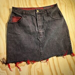 Geoffrey Hunter Vintage Black Red Denim Mini Skirt Frayed Hem Distressed Size 10